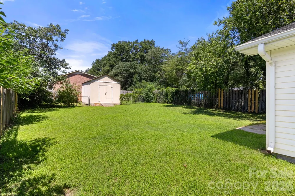 609 S Oak Street Gastonia, NC 28054