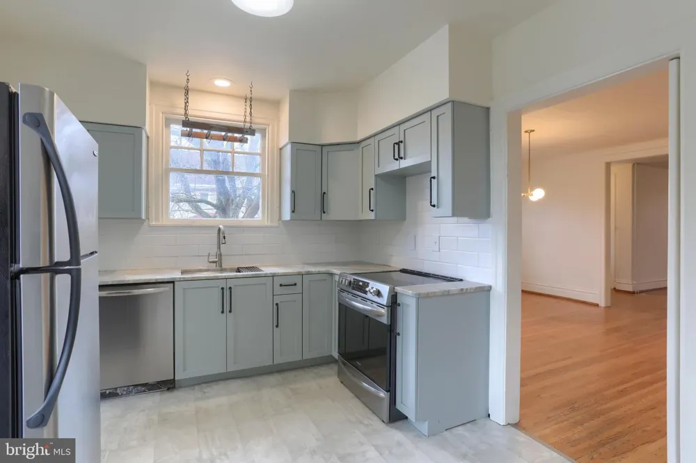 229 COCOA AVENUE Hershey, PA 17033