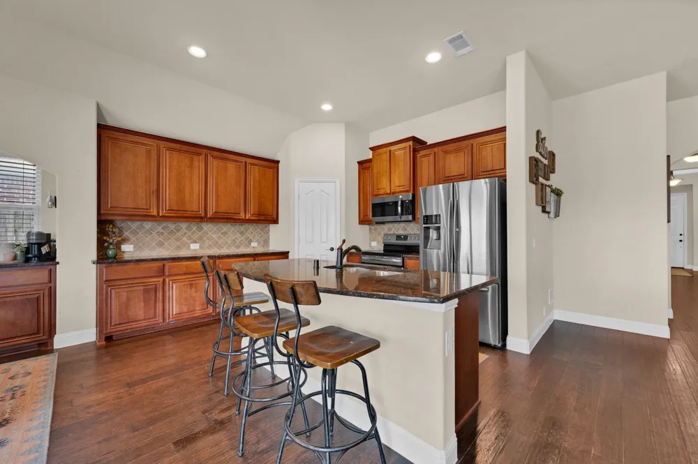 918 Newcastle Drive Midlothian, TX 76065