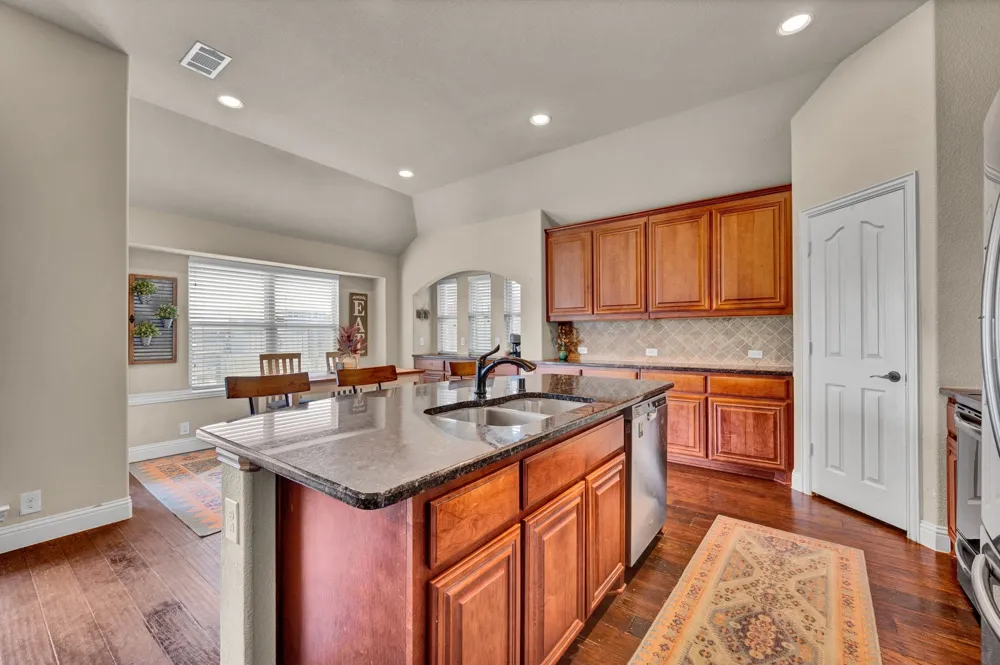 918 Newcastle Drive Midlothian, TX 76065