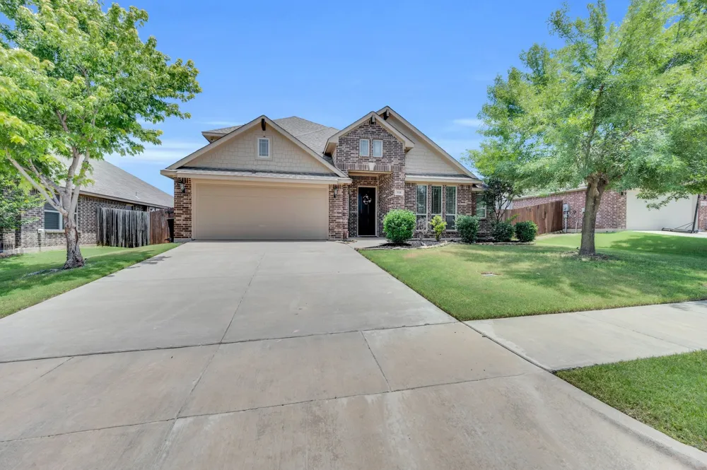 918 Newcastle Drive Midlothian, TX 76065