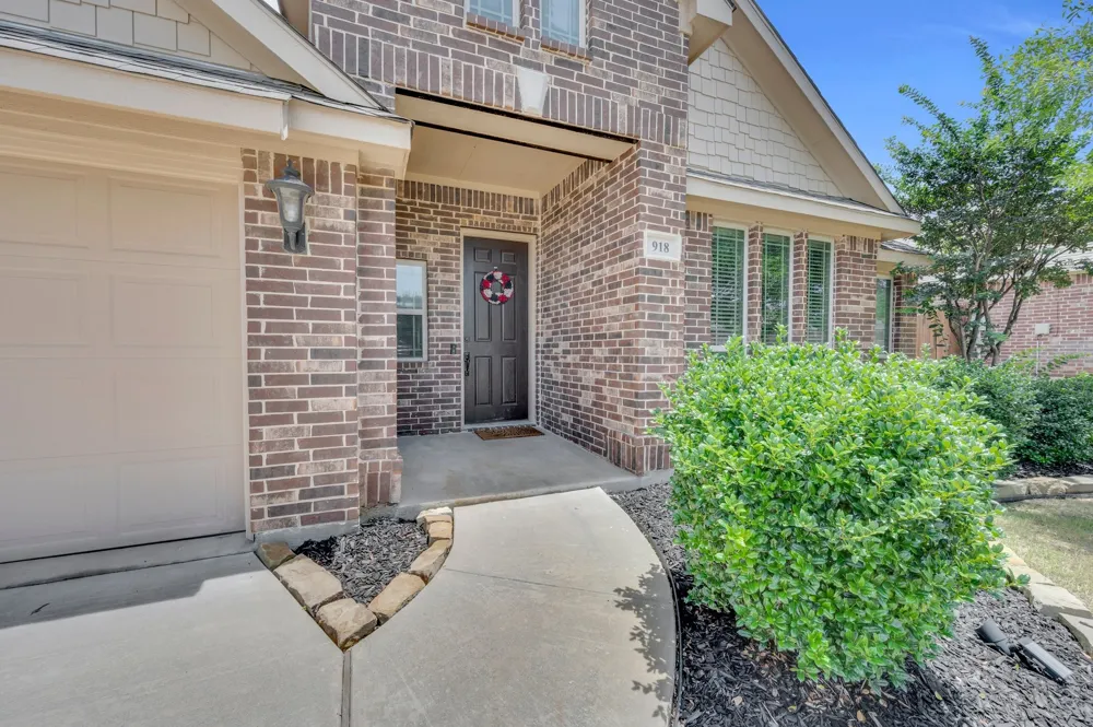 918 Newcastle Drive Midlothian, TX 76065