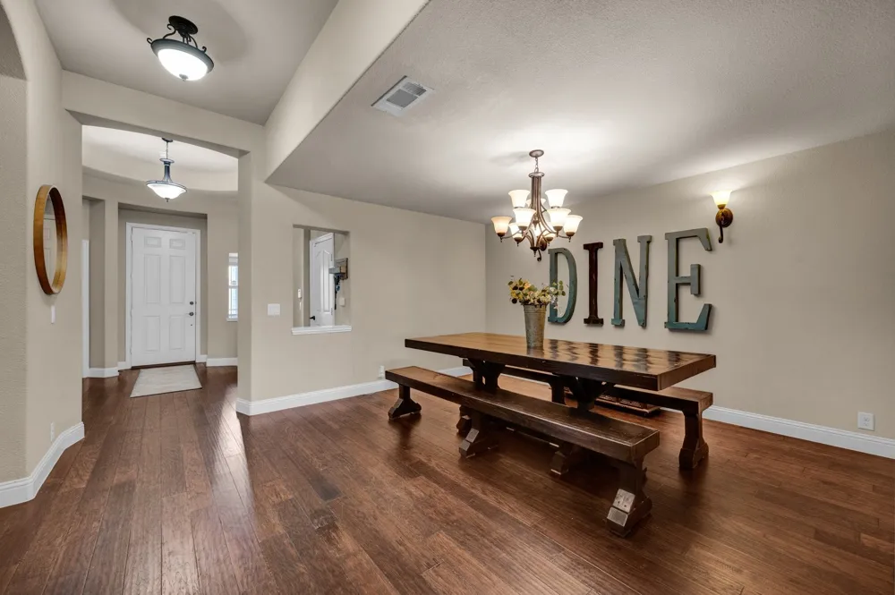 918 Newcastle Drive Midlothian, TX 76065