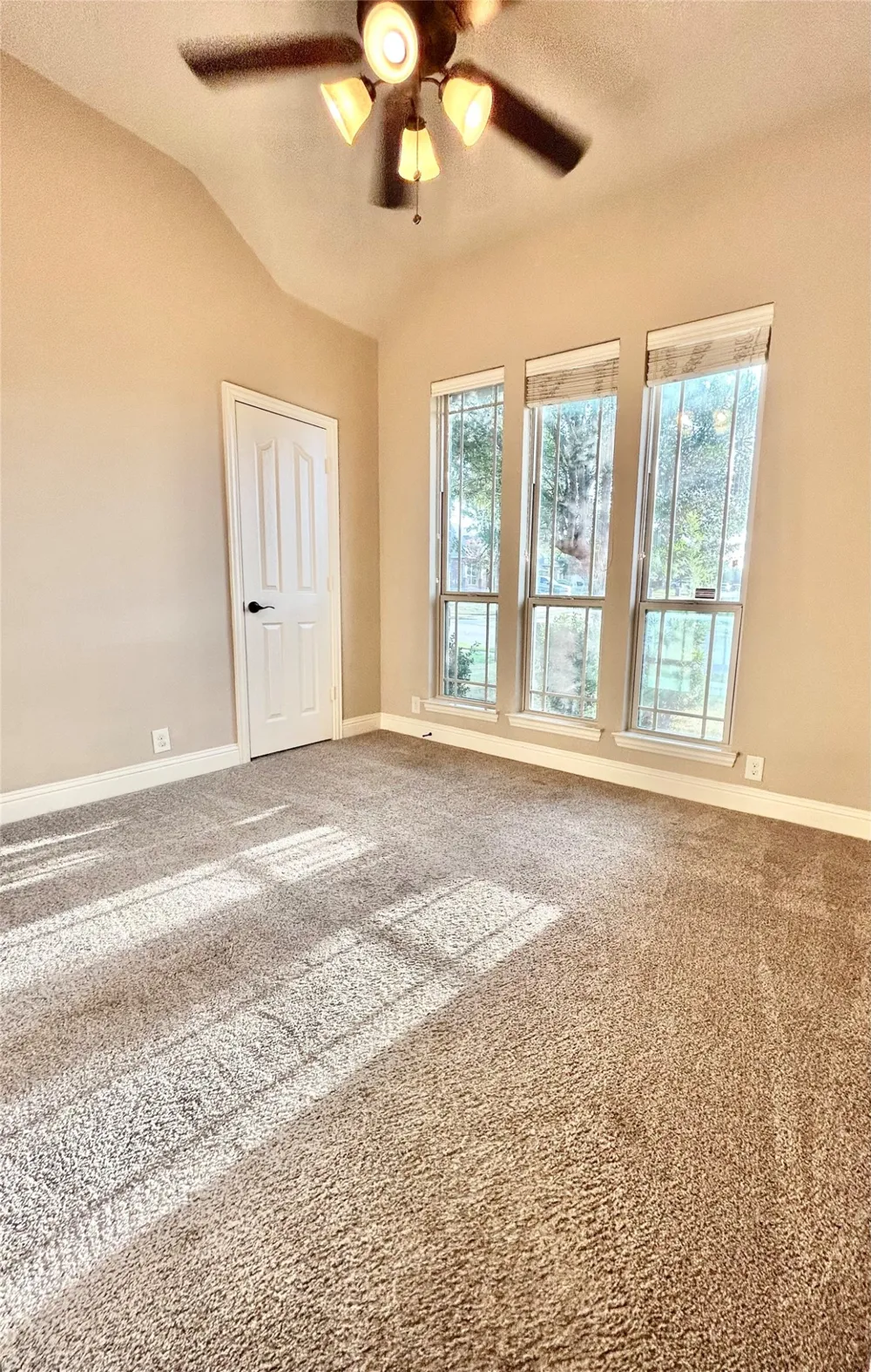 918 Newcastle Drive Midlothian, TX 76065