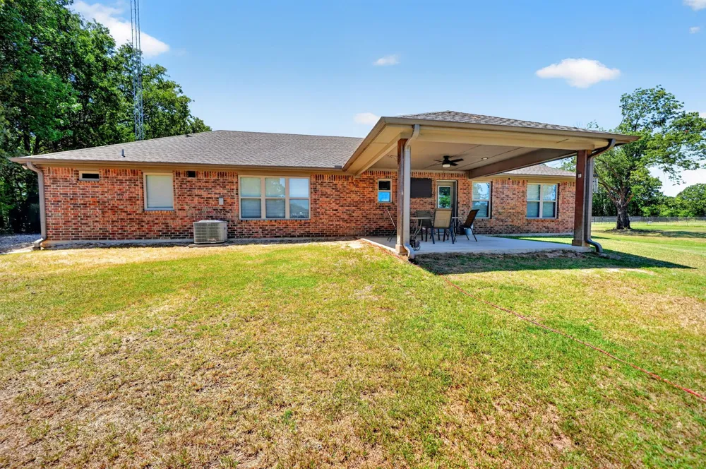 510 Vz County Road 2517 Canton, TX 75103