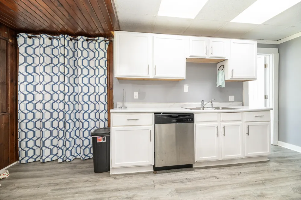 518 Walnut Street Three Rivers, MI 49093