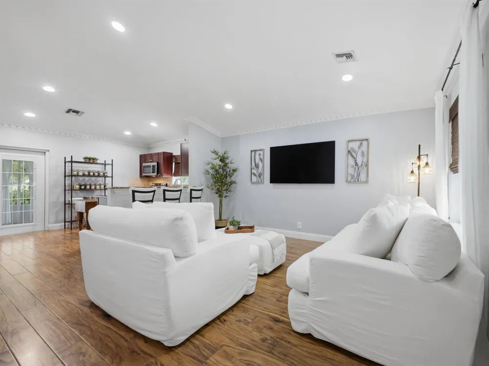 5418 CLUB CIRCLE Haverhill, FL 33415
