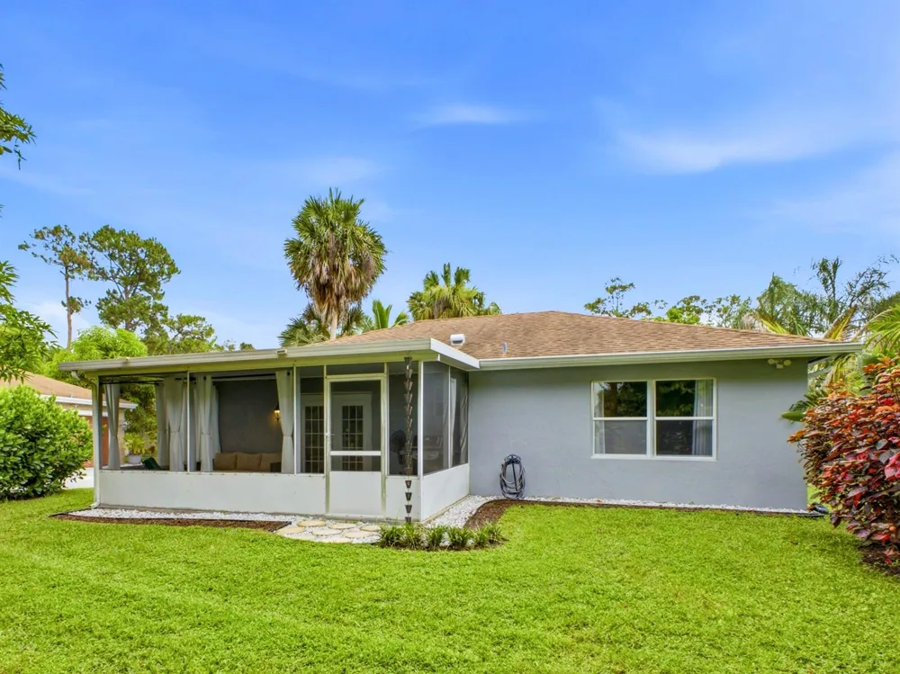 5418 CLUB CIRCLE Haverhill, FL 33415