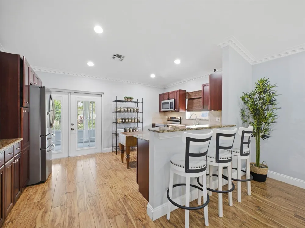 5418 CLUB CIRCLE Haverhill, FL 33415