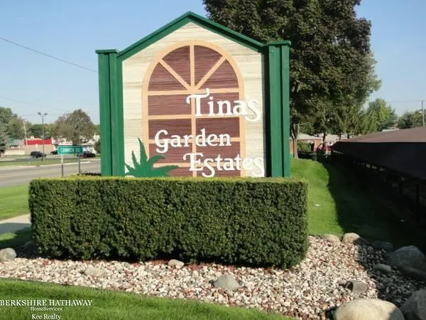 29842 Utica Road Roseville City, MI 48066