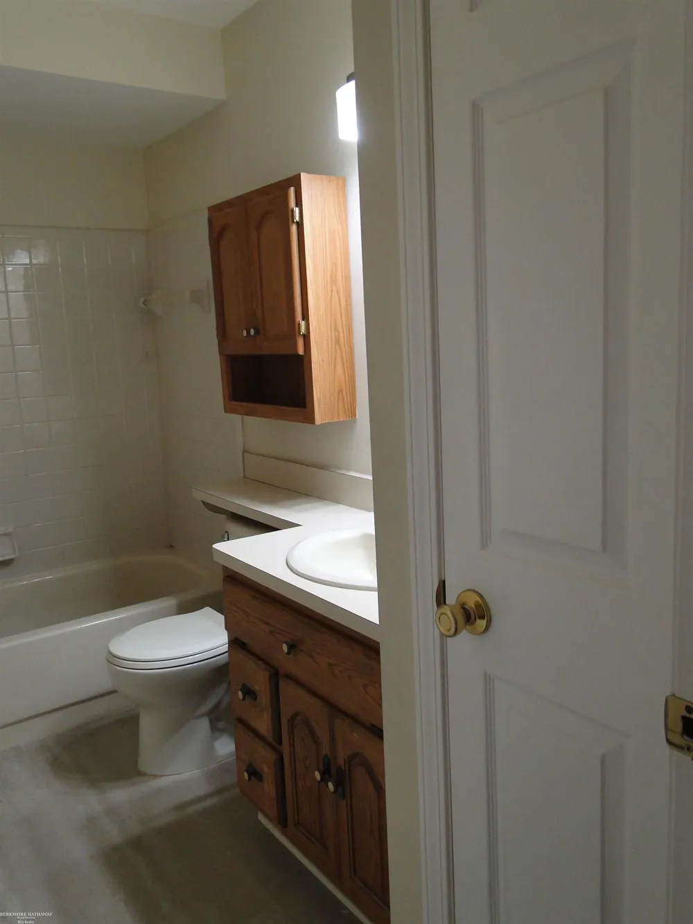 29842 Utica Road Roseville City, MI 48066