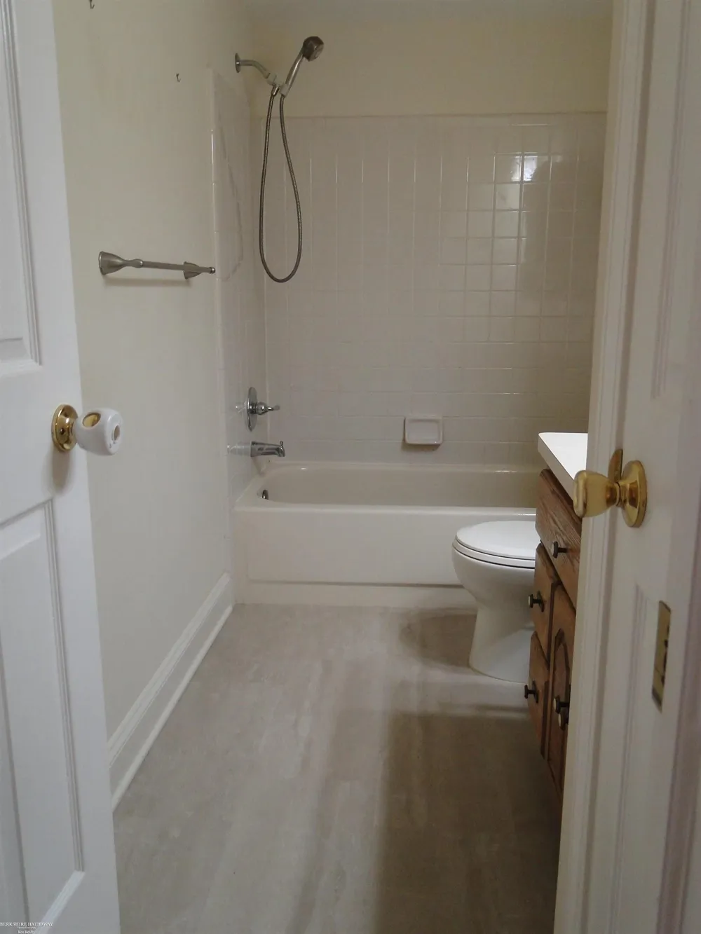 29842 Utica Road Roseville City, MI 48066