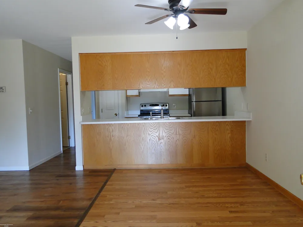 29842 Utica Road Roseville City, MI 48066