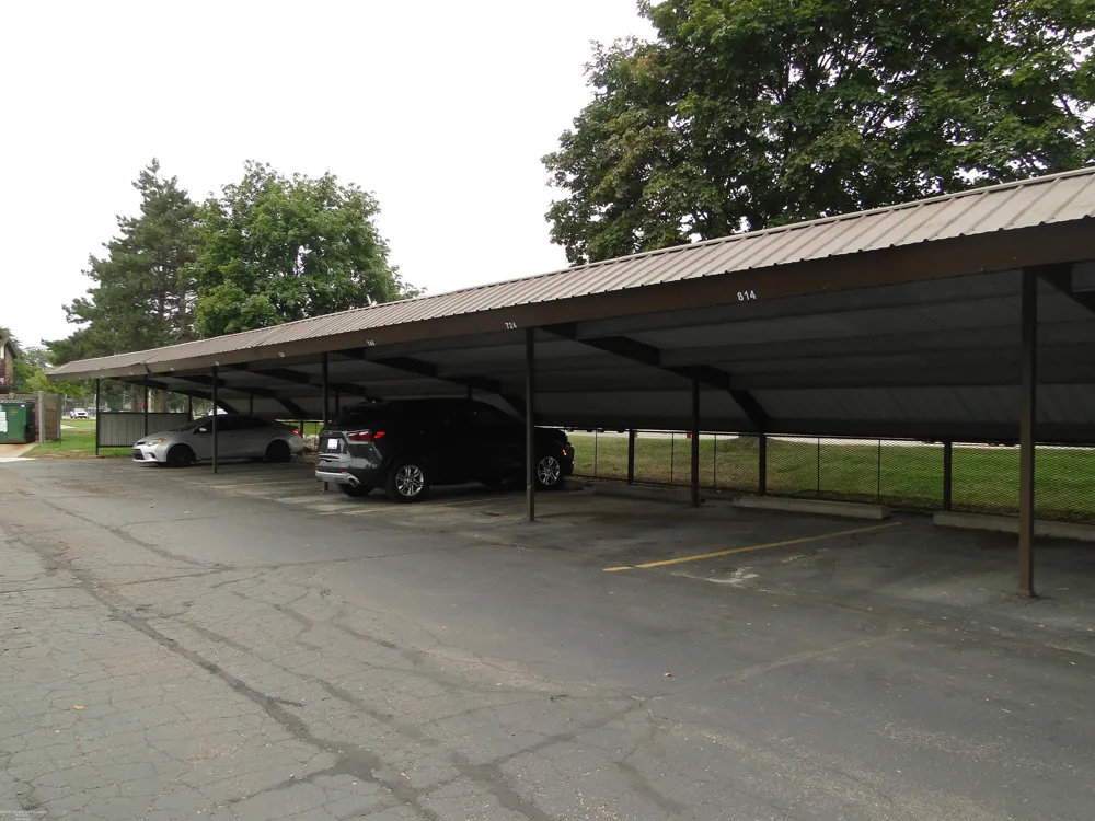 29842 Utica Road Roseville City, MI 48066