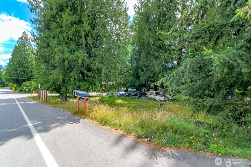 19226 7th Avenue W Lynnwood, WA 98036