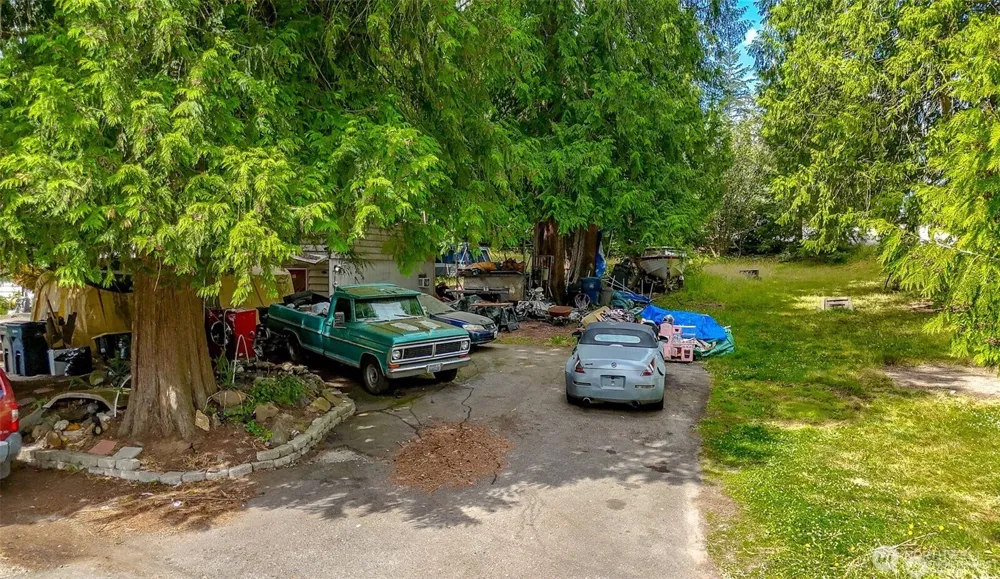 19226 7th Avenue W Lynnwood, WA 98036