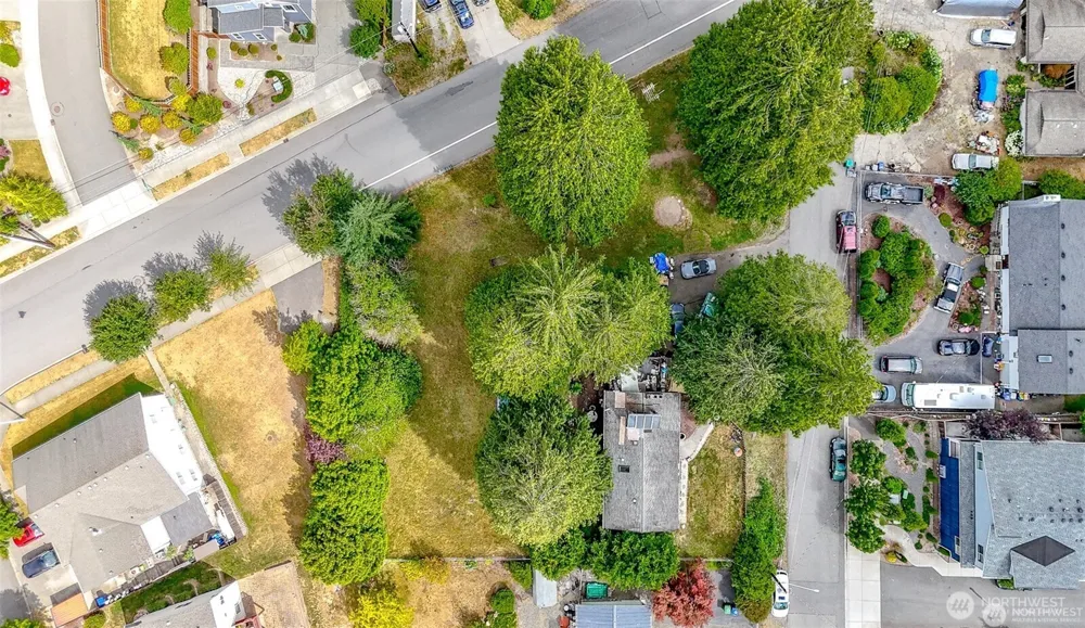 19226 7th Avenue W Lynnwood, WA 98036