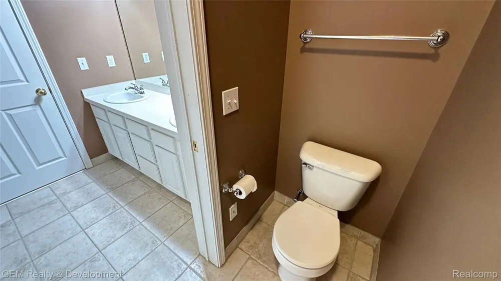 5555 WOODRUFF SHORE DRIVE Brighton Township, MI 48116