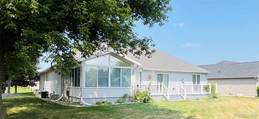 6119 Pine Creek Crossing Grand Blanc Charter Township, MI 48439