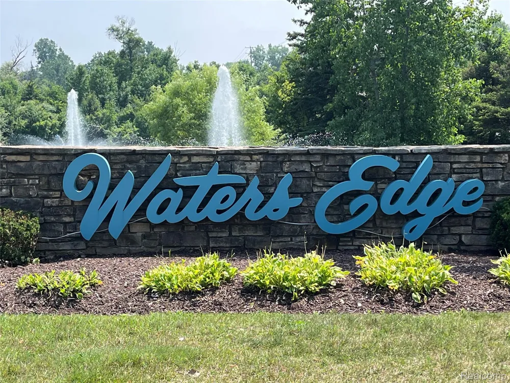 6119 Pine Creek Crossing Grand Blanc Charter Township, MI 48439