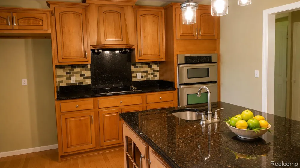6119 Pine Creek Crossing Grand Blanc Charter Township, MI 48439