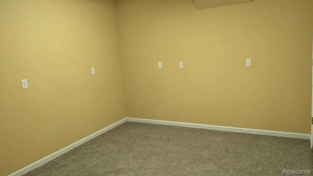 6119 Pine Creek Crossing Grand Blanc Charter Township, MI 48439