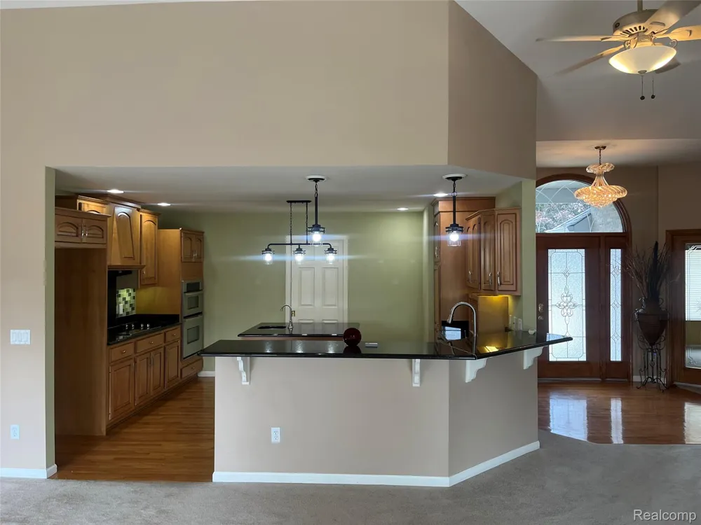 6119 Pine Creek Crossing Grand Blanc Charter Township, MI 48439