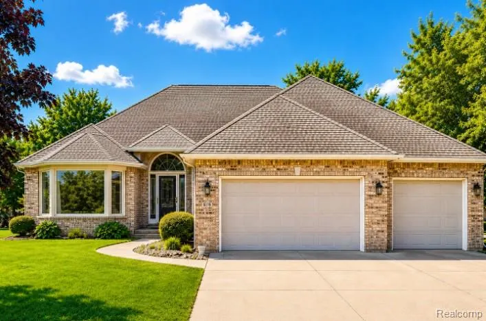 6119 Pine Creek Crossing Grand Blanc Charter Township, MI 48439