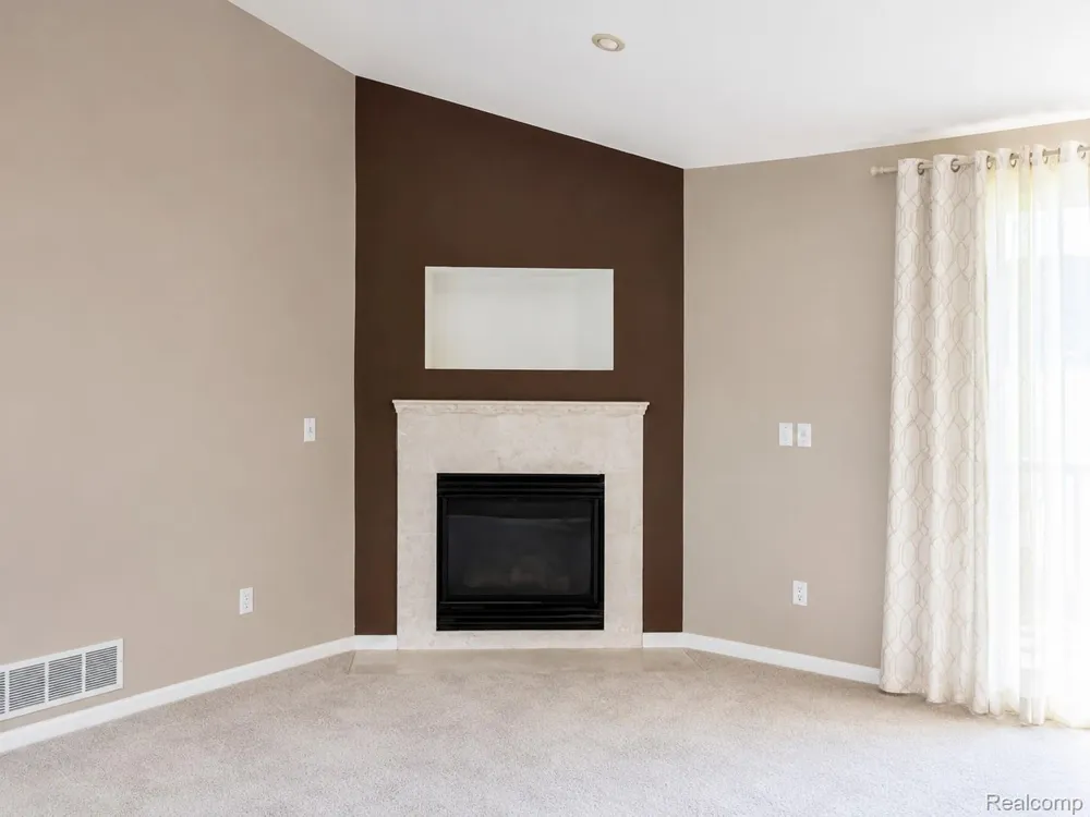 6119 Pine Creek Crossing Grand Blanc Charter Township, MI 48439