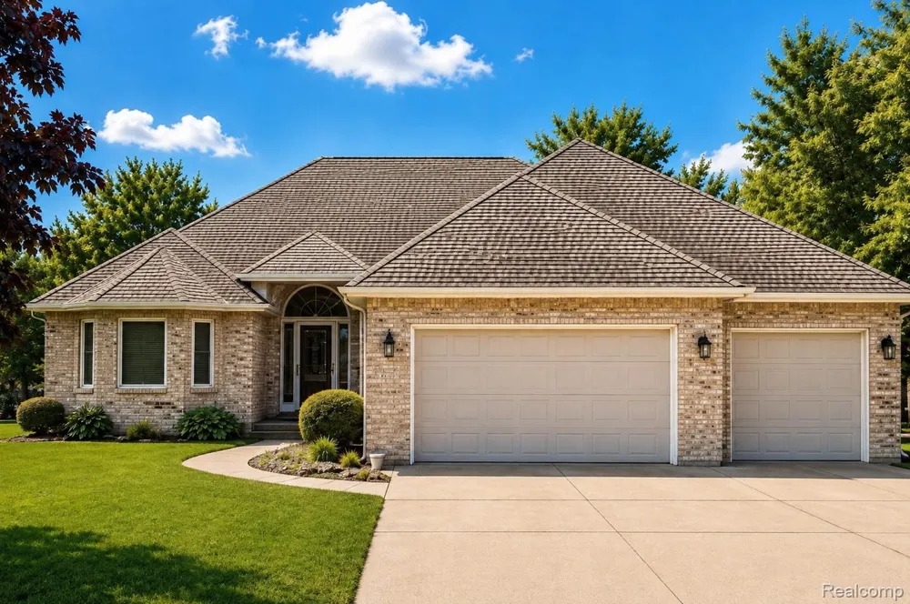 6119 Pine Creek Crossing Grand Blanc Charter Township, MI 48439