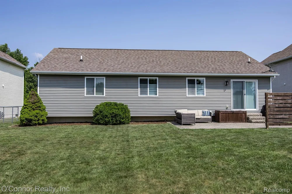 1327 Maddison Avenue Marysville City, MI 48040