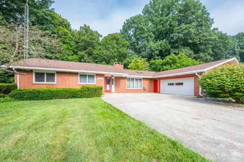 4334 Laurel Drive