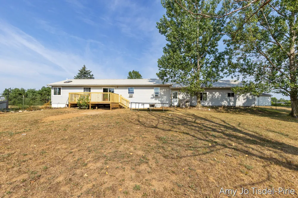 6643 S Wood Road Bushnell Township, MI 48884
