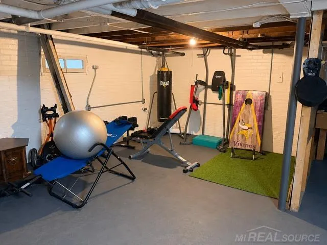 237 N Van Buren Road Bay City City, MI 48708