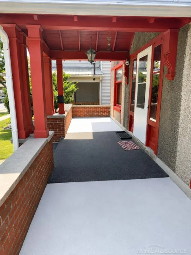 237 N Van Buren Road Bay City City, MI 48708