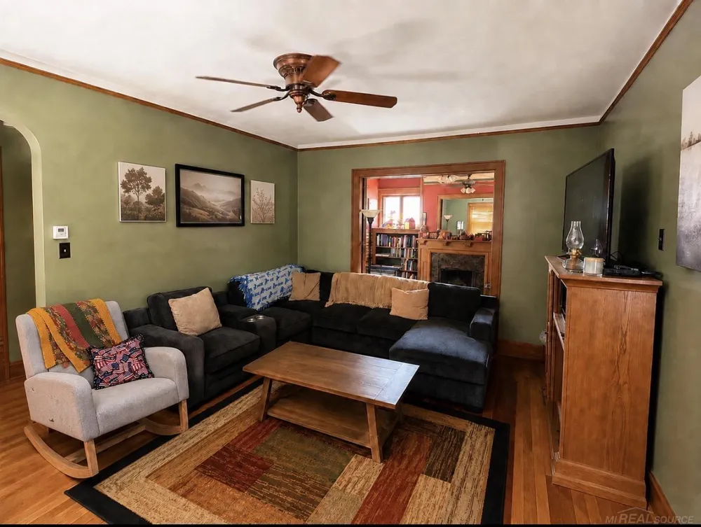 237 N Van Buren Road Bay City City, MI 48708
