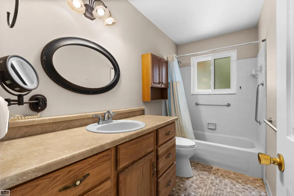 13147 Independence Avenue Shelby Charter Township, MI 48315