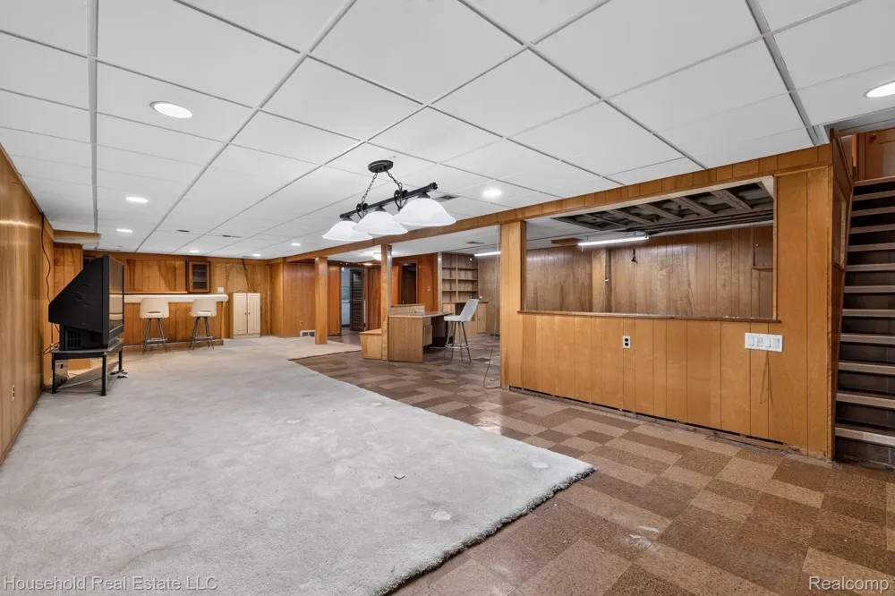 30110 Bentley Street Livonia City, MI 48154