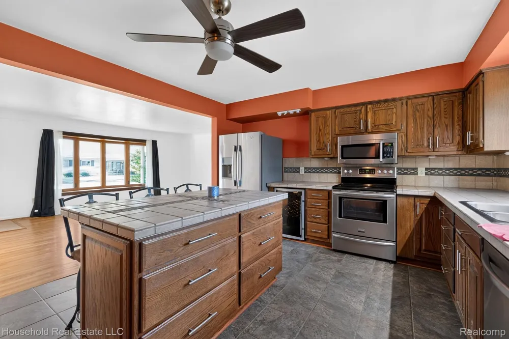 30110 Bentley Street Livonia City, MI 48154