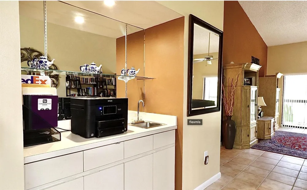 9460 Meadowood Drive #202 Fort Pierce, FL 34951