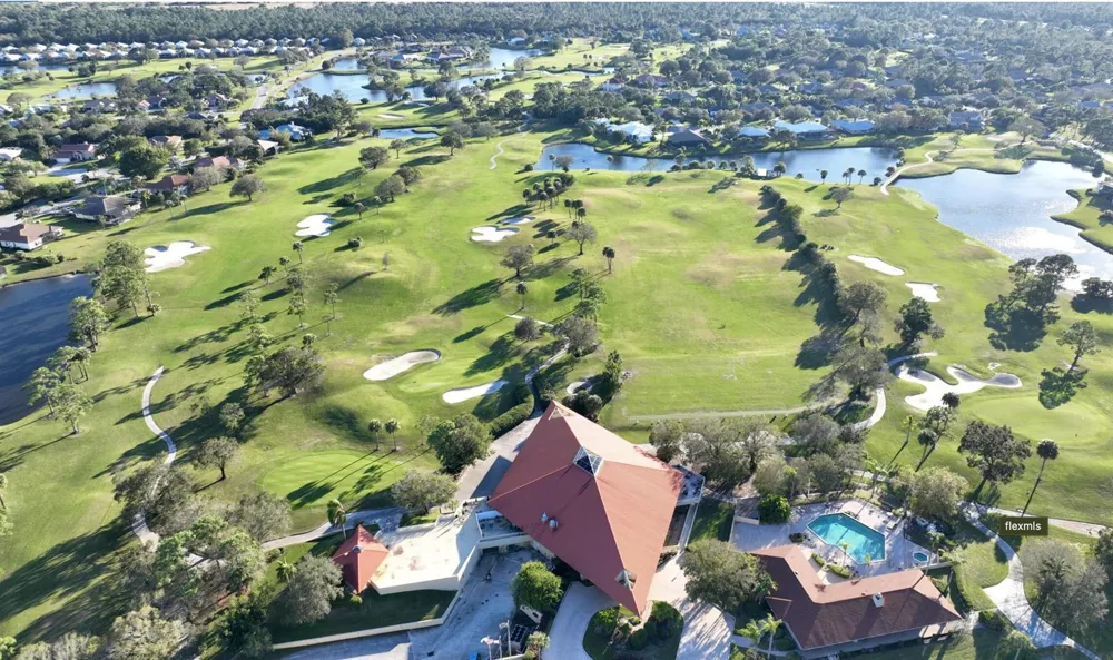 9460 Meadowood Drive #202 Fort Pierce, FL 34951