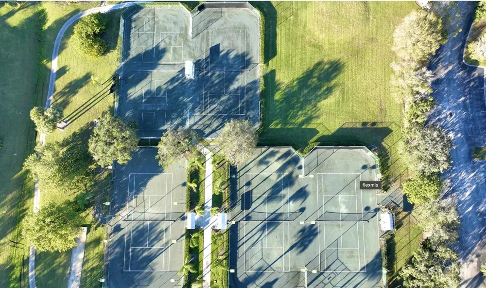 9460 Meadowood Drive #202 Fort Pierce, FL 34951