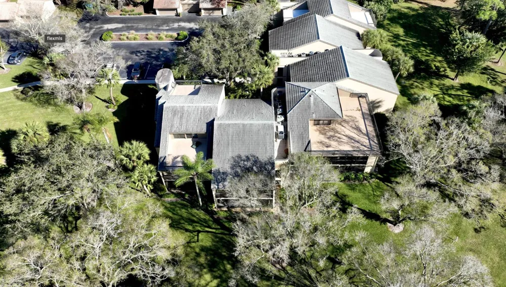 9460 Meadowood Drive #202 Fort Pierce, FL 34951