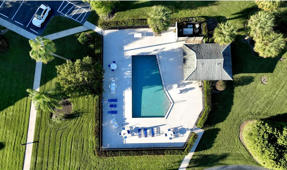 9460 Meadowood Drive #202 Fort Pierce, FL 34951