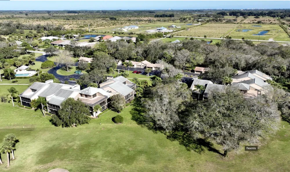 9460 Meadowood Drive #202 Fort Pierce, FL 34951