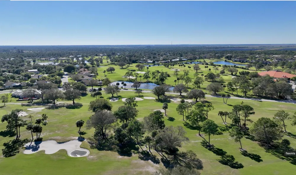 9460 Meadowood Drive #202 Fort Pierce, FL 34951