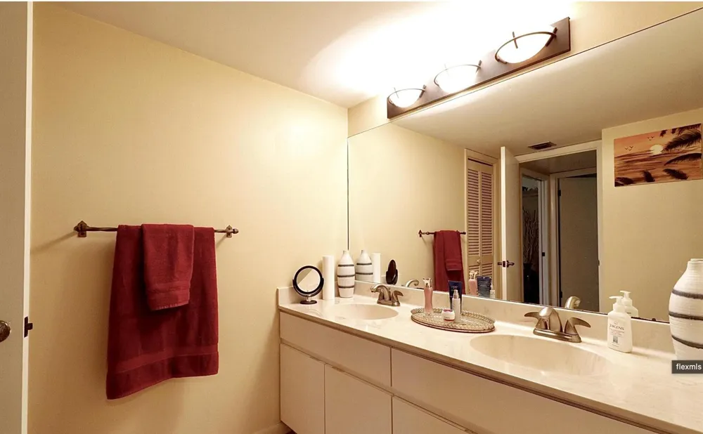 9460 Meadowood Drive #202 Fort Pierce, FL 34951