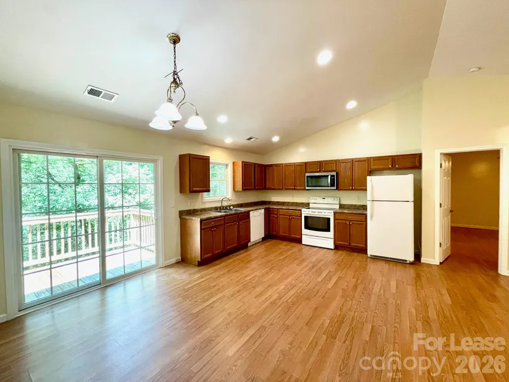 141 Center Street Black Mountain, NC 28711