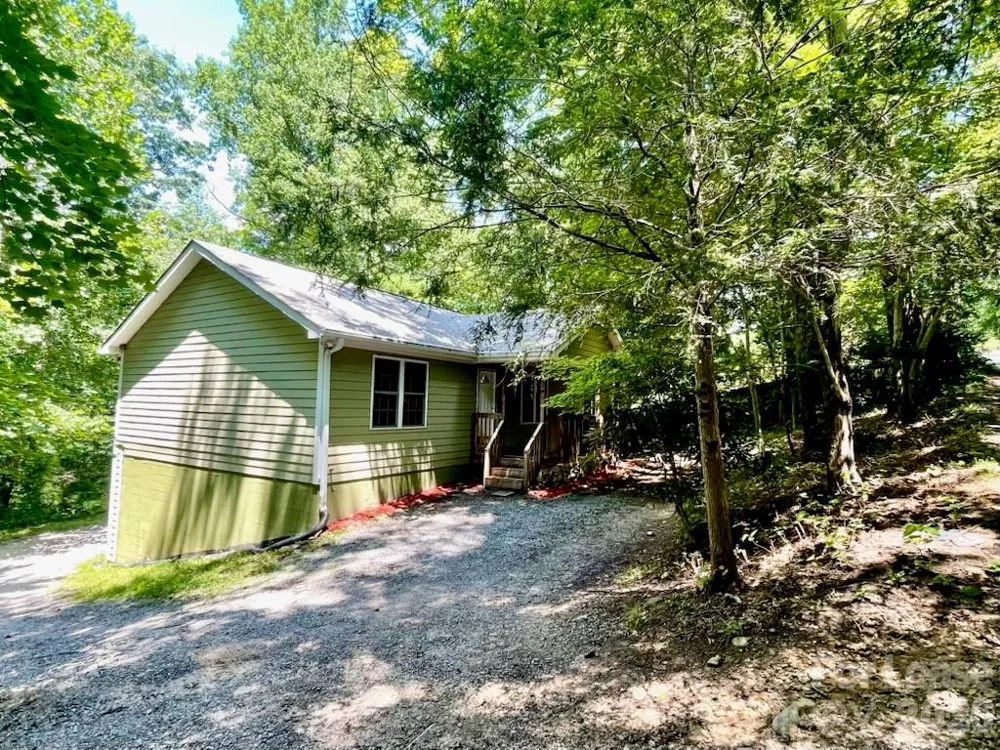 141 Center Street Black Mountain, NC 28711