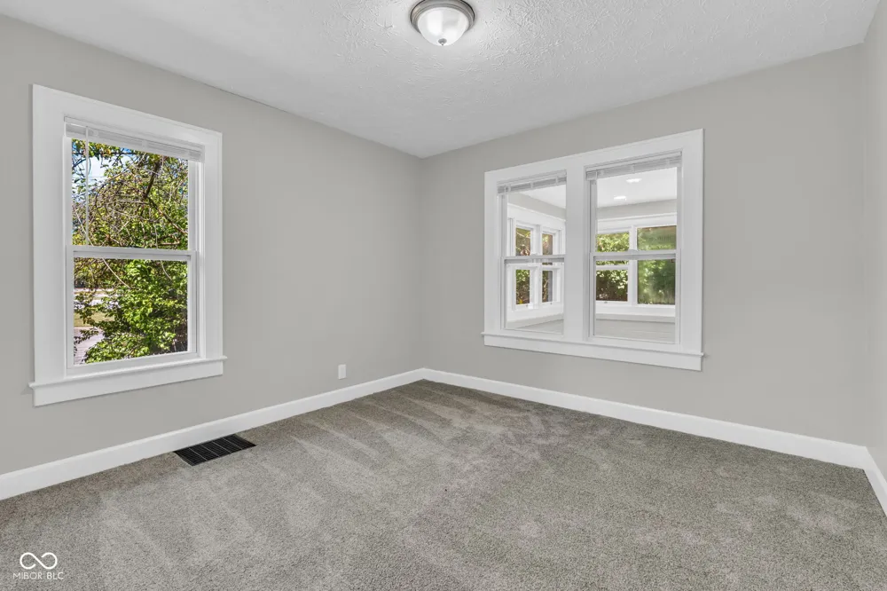 5041 Kentucky Avenue Indianapolis, IN 46221